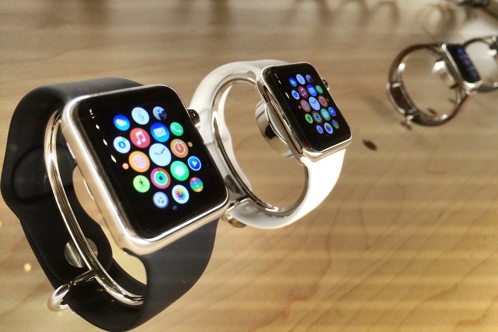 Apple Watchを入手してください