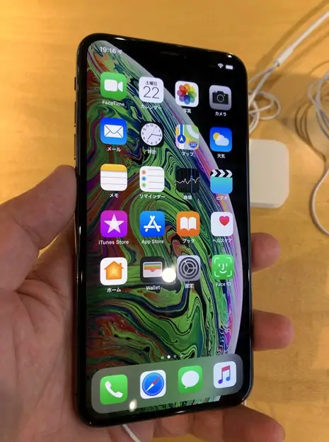 iPhone XS MaxはMetroPCSによって提供されています